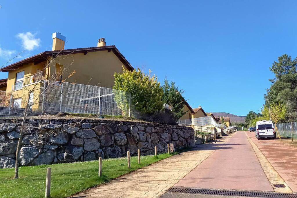 Duplex Rodeado De Naturaleza, Bodegas E Historia Apartment