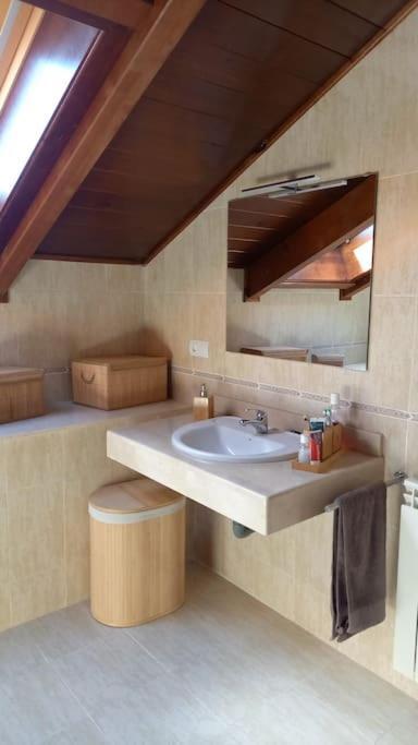 Duplex Rodeado De Naturaleza, Bodegas E Historia